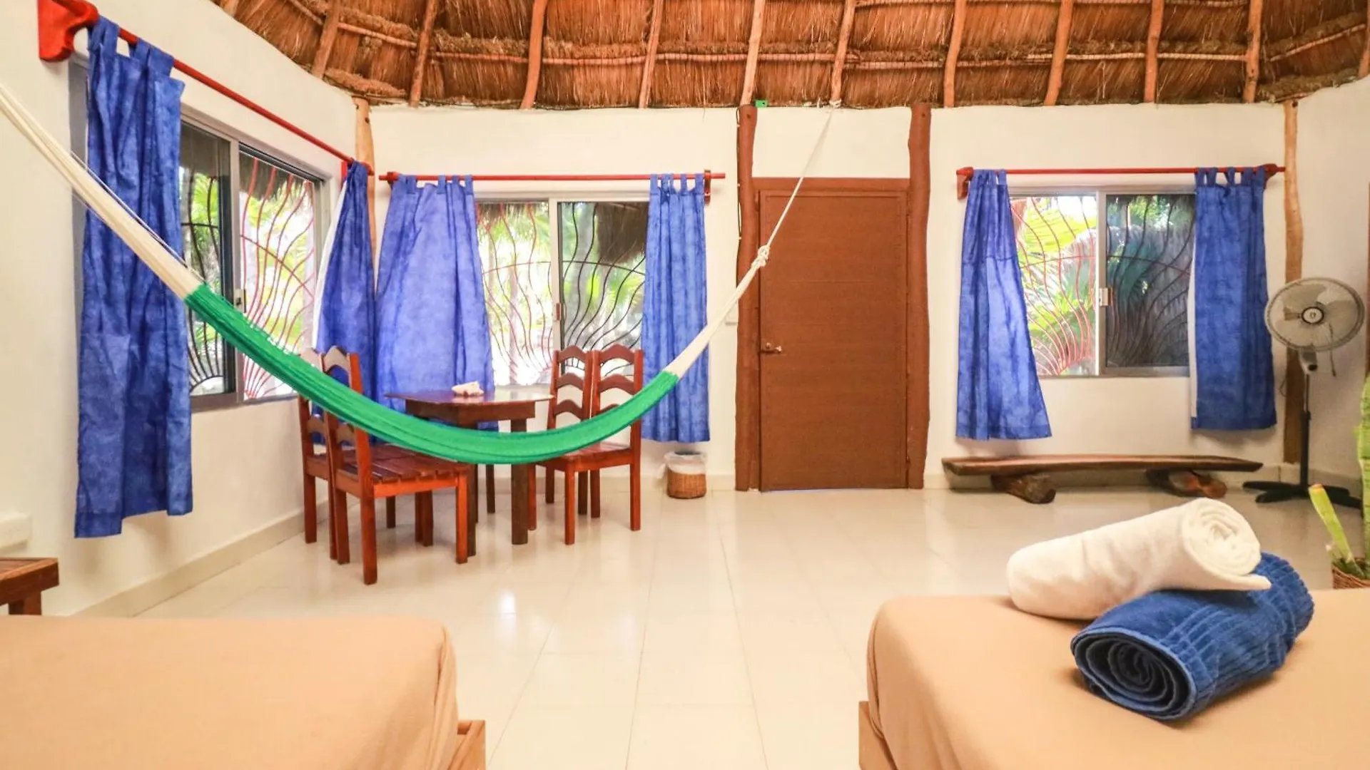 Playa Lakin-Ha Beachfront Cabins Tulum