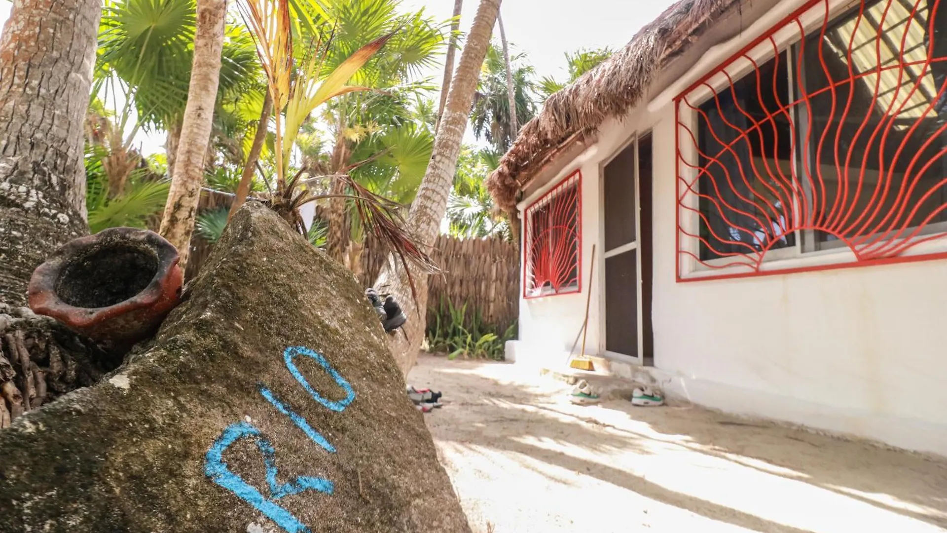 Playa Lakin-Ha Beachfront Cabins Tulum Mexiko